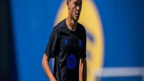 足球盛宴每日一场，精准射门率飙升，25投18中，挑战极限，提升你的射门艺术！